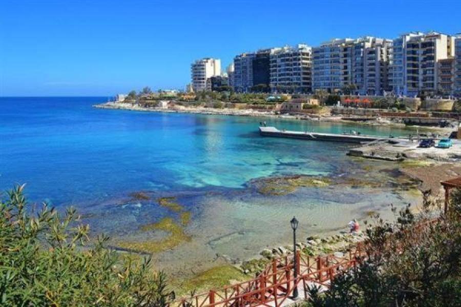 Seaview Apartment In Fort Cambridge, Sliema Buitenkant foto