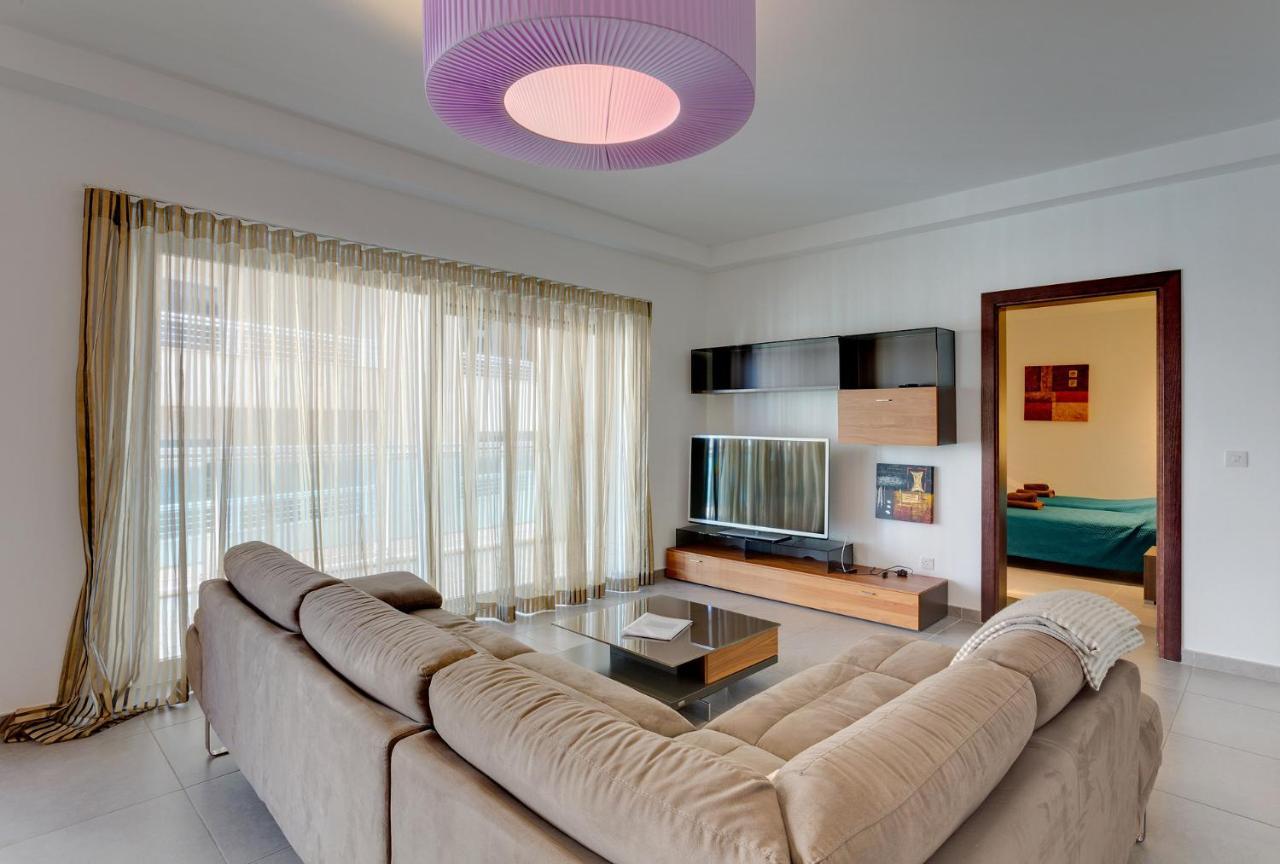 Seaview Apartment In Fort Cambridge, Sliema Buitenkant foto