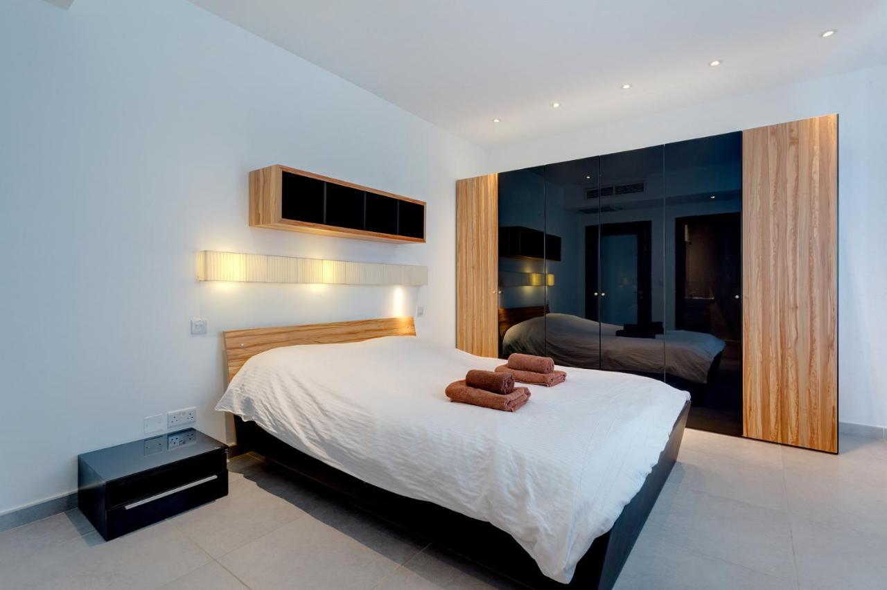 Seaview Apartment In Fort Cambridge, Sliema Buitenkant foto